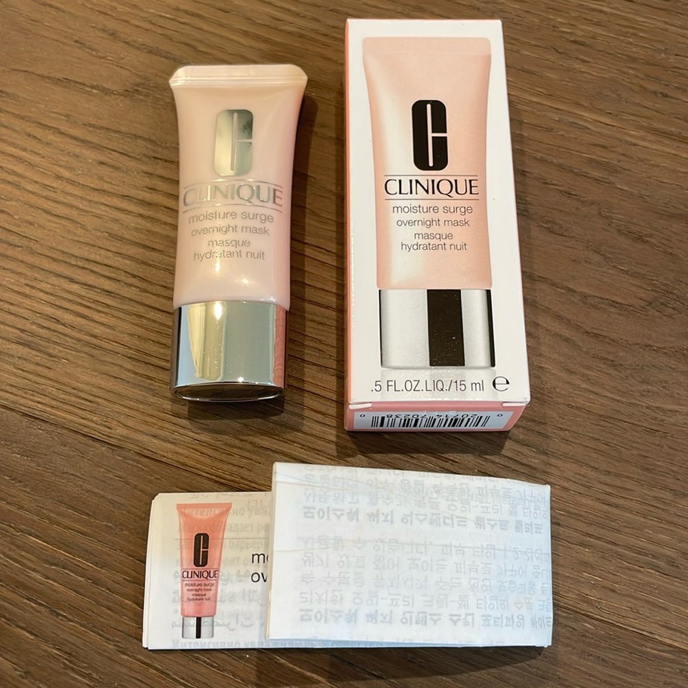 NIB Clinique Moisture Surge Overnight Mask .5 fl oz / 15ml All Skin Types